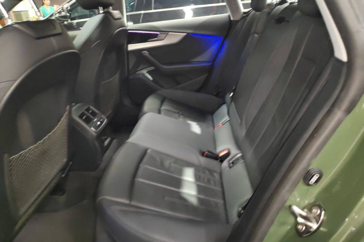 Used Audi A5 2022 Sportback 40 TFSI Stylish and Elegant Model Interior 4