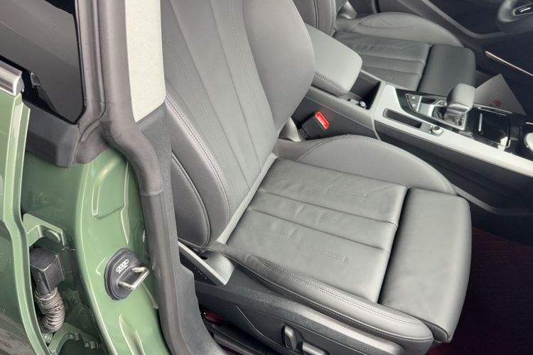 Used Audi A5 2022 Sportback 40 TFSI quattro Luxury Dynamic Model Right Front Seat