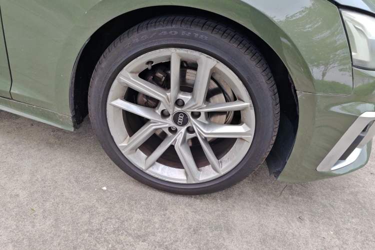 Used Audi A5 2022 Sportback 40 TFSI Fashionable and Dynamic Model Right Front Wheel Hub