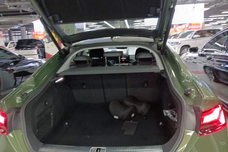 Used Audi A5 2022 Sportback 40 TFSI Stylish and Elegant Model Trunk