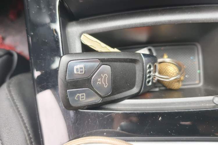 Used Audi A5 2022 Sportback 40 TFSI Fashionable and Dynamic Model Vehicle Key