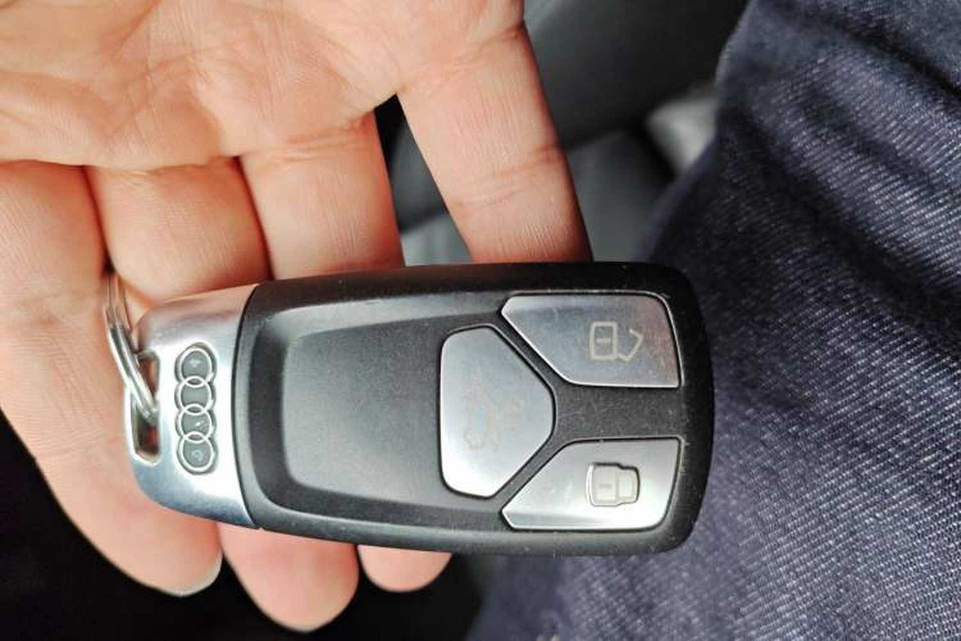 Used Audi A5 2022 Sportback 40 TFSI Fashionable and Dynamic Model Vehicle Key