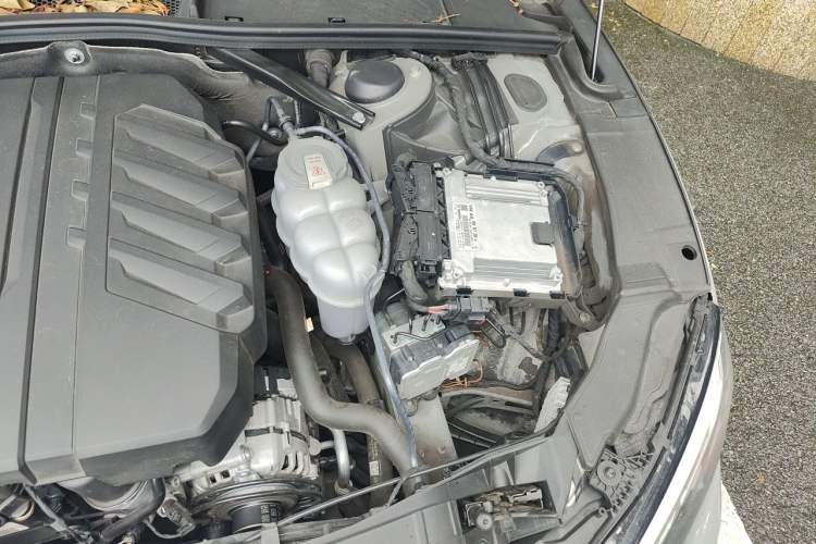 Used Audi A5 2022 Cabriolet 40 TFSI Fashion Dynamic Model Engine Bay Left