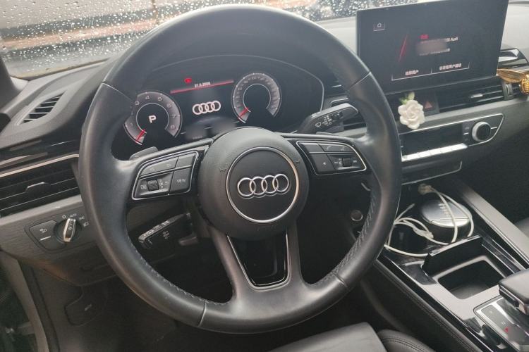 Used Audi A5 2022 Cabriolet 40 TFSI Fashion Dynamic Model Steering Wheel