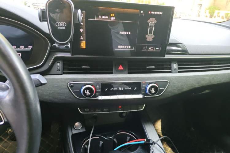 Used Audi A5 2022 Cabriolet 40 TFSI Fashion Dynamic Model Audio And AC Panel