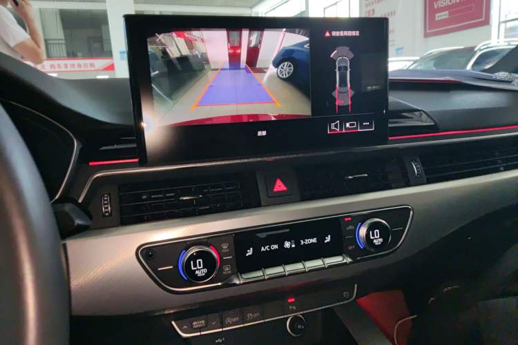 Used Audi A5 2022 Cabriolet 40 TFSI Fashion Dynamic Model Audio And AC Panel
