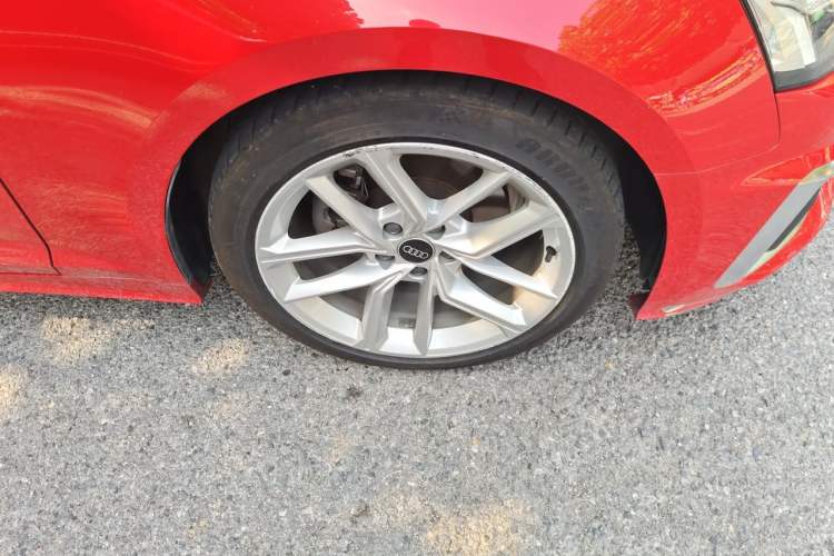 Used Audi A5 2022 Cabriolet 40 TFSI Fashion Dynamic Model Right Front Wheel Hub