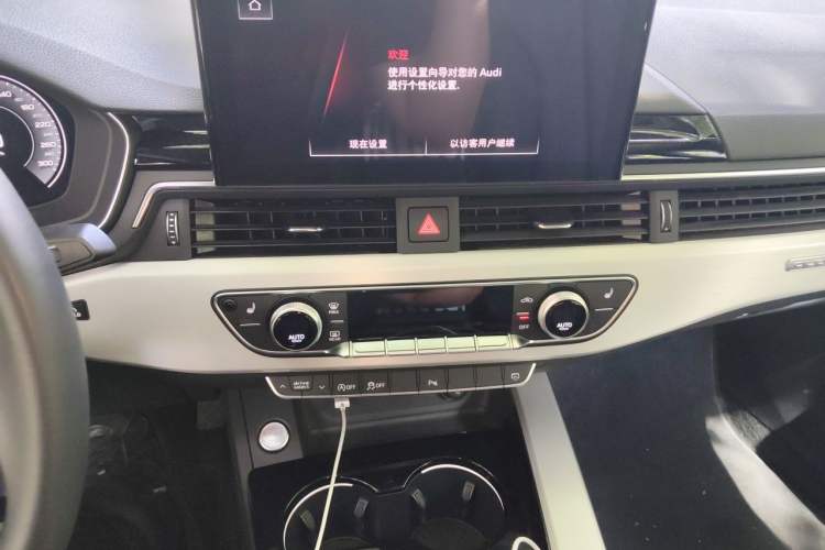 Used Audi A5  Audio And AC Panel