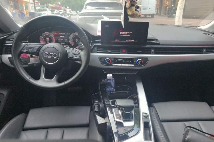 Used Audi A5 2022 Sportback 40 TFSI Fashionable and Dynamic Model Center Console
