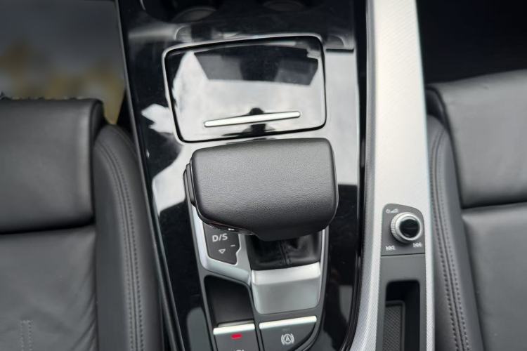 Used Audi A5 2022 Sportback 40 TFSI Fashionable and Dynamic Model Gear Lever