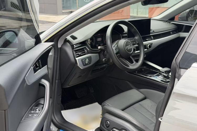 Used Audi A5 2022 Sportback 40 TFSI Fashionable and Dynamic Model Interior 1