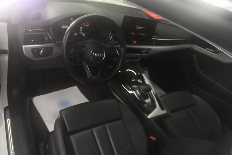Used Audi A5 2022 Coupe 40 TFSI Fashion Dynamic Model Center Console