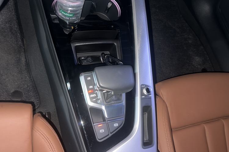Used Audi A5 2022 Sportback 40 TFSI Fashionable and Dynamic Model Gear Lever