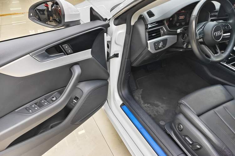 Used Audi A5 2022 Sportback 40 TFSI Fashionable and Dynamic Model Interior 6