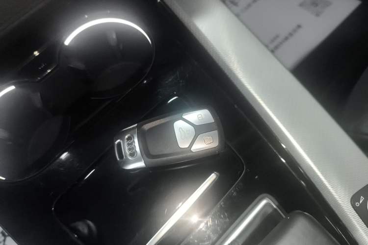 Used Audi A5 2022 Coupe 40 TFSI Fashion Dynamic Model Vehicle Key