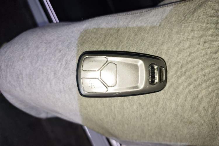 Used Audi A5 2022 Coupe 40 TFSI Fashion Dynamic Model Vehicle Key