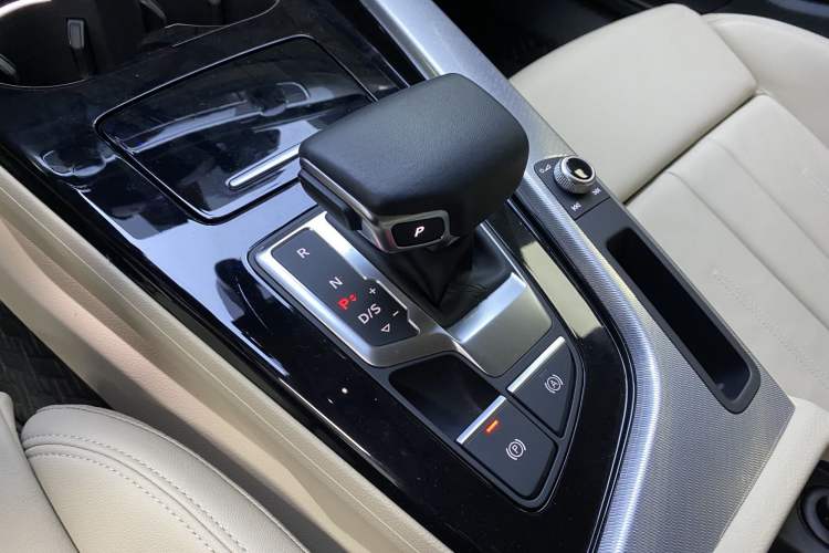 Used Audi A5 2023 Sportback 40 TFSI Fashionable and Dynamic Model Interior 5