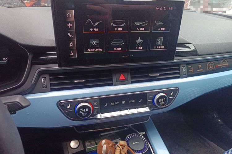 Used Audi A5 2023 Coupe 40 TFSI Fashionable and Dynamic Model Audio And AC Panel