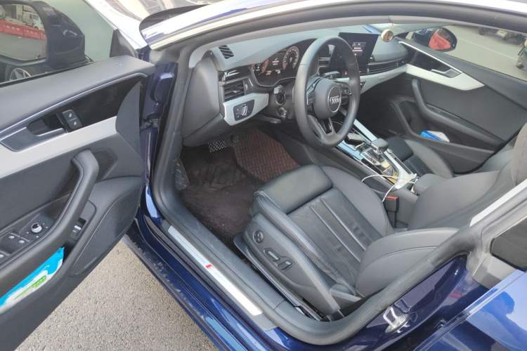 Used Audi A5 2023 Sportback 40 TFSI quattro Luxury Dynamic Edition Driver Seat