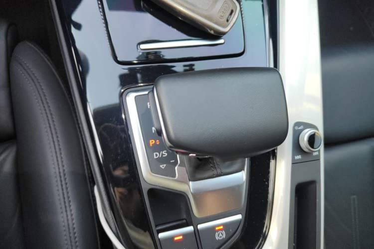 Used Audi A5 2023 Sportback 40 TFSI quattro Luxury Dynamic Edition Gear Lever