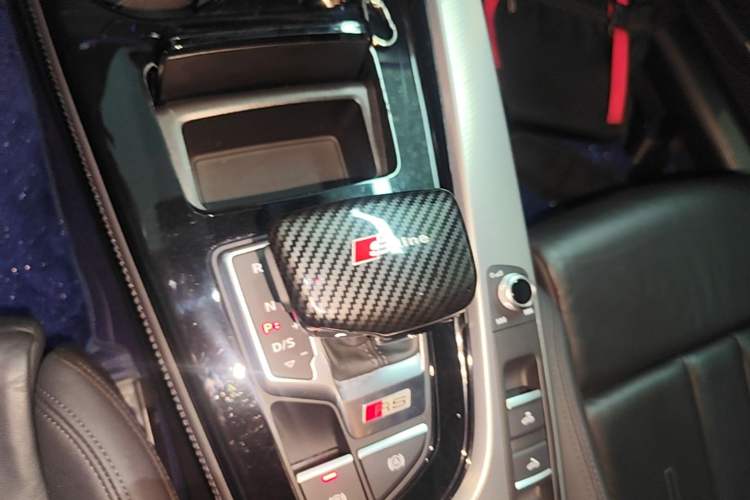 Used Audi A5 2023 Cabriolet 40 TFSI Fashion Dynamic Model Gear Lever