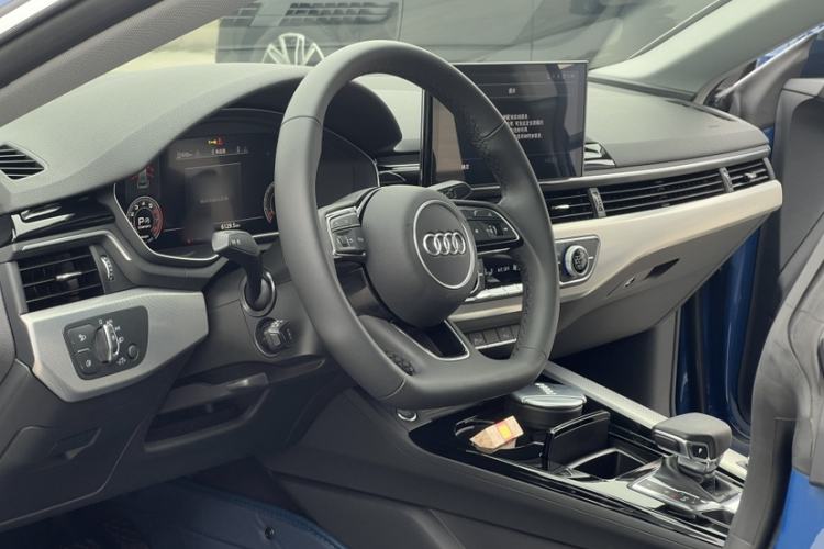 Used Audi A5 2023 Sportback 40 TFSI Fashionable and Dynamic Model Interior 3