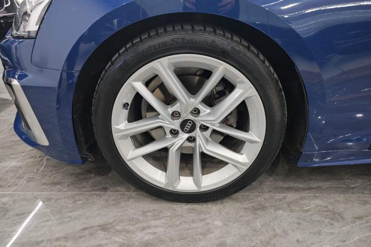 Used Audi A5 2023 Sportback 40 TFSI Fashionable and Dynamic Model Left Front Wheel Hub