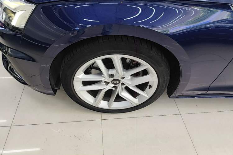 Used Audi A5 2023 Sportback 40 TFSI Fashionable and Dynamic Model Left Front Wheel Hub