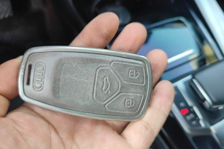 Used Audi A5 2023 Sportback 40 TFSI quattro Luxury Dynamic Edition Vehicle Key