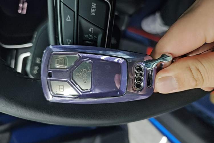 Used Audi A5 2023 Sportback 40 TFSI Fashionable and Dynamic Model Vehicle Key