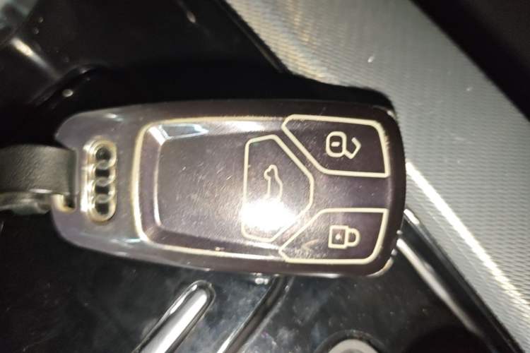 Used Audi A5 2023 Coupe 40 TFSI Fashionable and Dynamic Model Vehicle Key