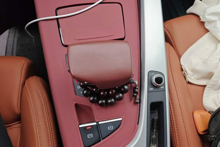 Used Audi A5 2023 Sportback 40 TFSI Fashionable and Dynamic Model Gear Lever
