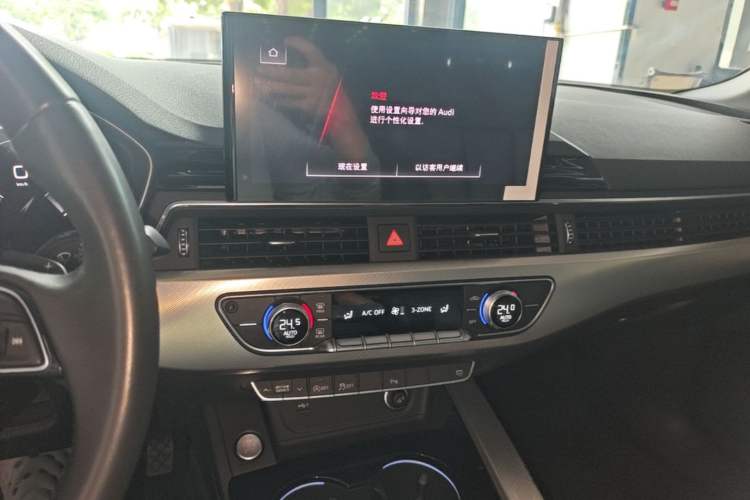 Used Audi A5 2023 Sportback 40 TFSI Fashionable and Dynamic Model Audio And AC Panel