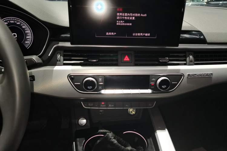 Used Audi A5 2023 Coupe 40 TFSI Fashionable and Dynamic Model Audio And AC Panel