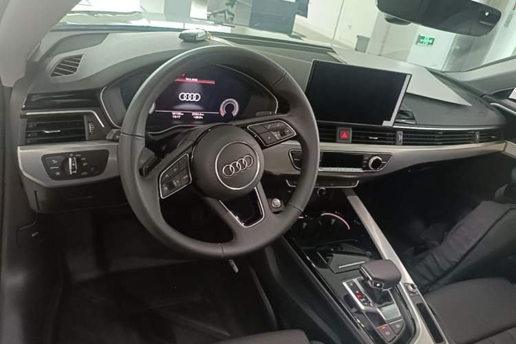 Used Audi A5 2023 Sportback 40 TFSI Fashionable and Dynamic Model Center Console