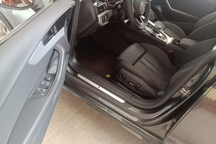 Used Audi A5 2023 Sportback 40 TFSI Fashionable and Dynamic Model Driver Seat