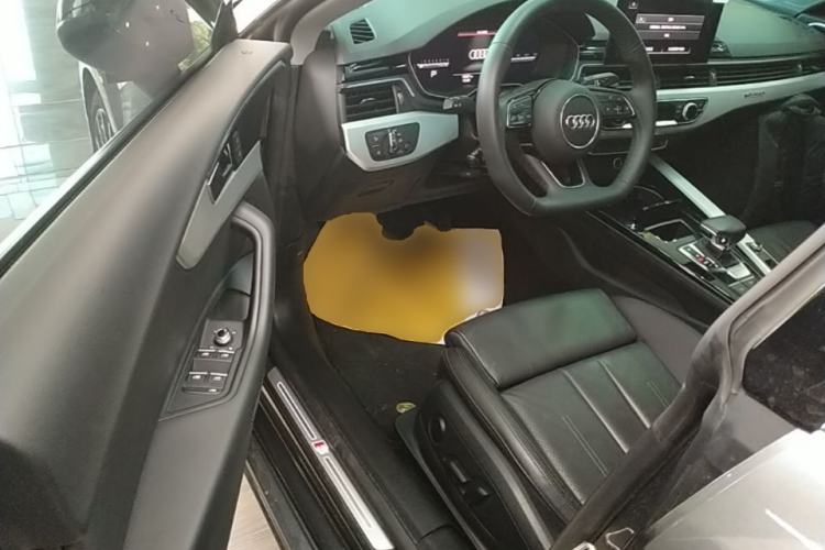 Used Audi A5 2023 Sportback 40 TFSI quattro Luxury Dynamic Edition Driver Seat