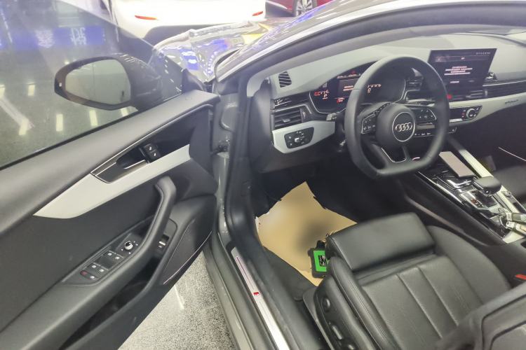 Used Audi A5 2023 Sportback 40 TFSI quattro Luxury Dynamic Edition Driver Seat