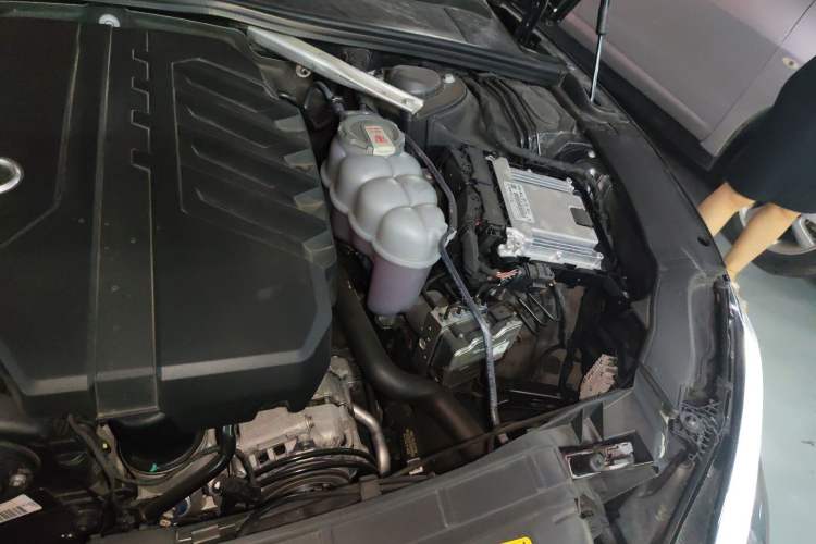 Used Audi A5 2023 Sportback 40 TFSI quattro Luxury Dynamic Edition Engine Bay Left