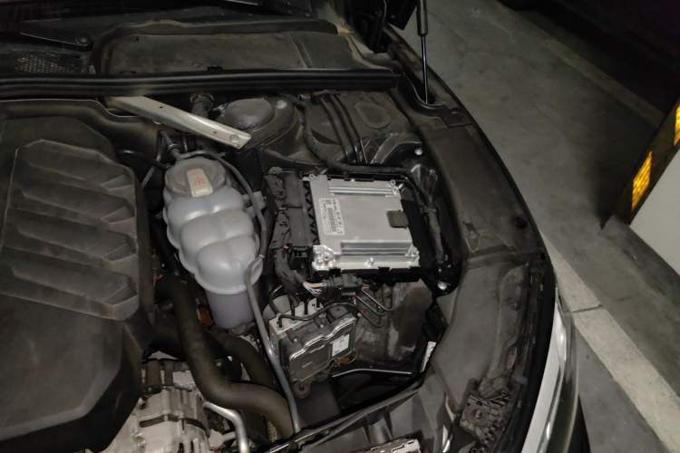 Used Audi A5 2023 Sportback 40 TFSI Fashionable and Dynamic Model Engine Bay Left