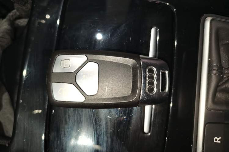 Used Audi A5 2023 Coupe 40 TFSI Fashionable and Dynamic Model Interior 1