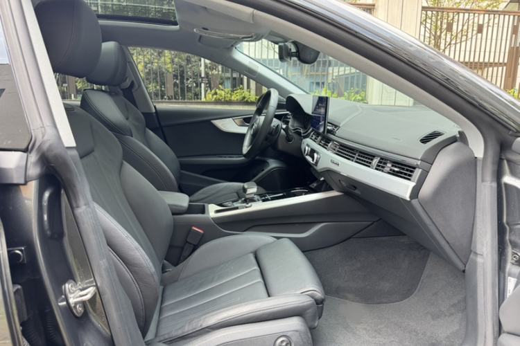 Used Audi A5 2023 Sportback 40 TFSI quattro Luxury Dynamic Edition Interior 11