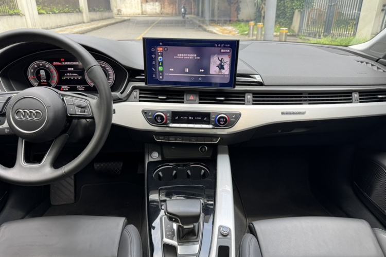 Used Audi A5 2023 Sportback 40 TFSI quattro Luxury Dynamic Edition Interior 2