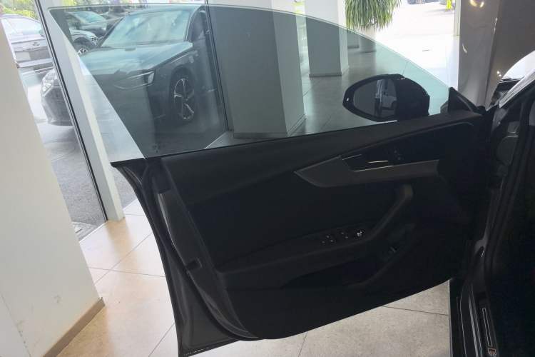 Used Audi A5 2023 Sportback 40 TFSI Fashionable and Dynamic Model Interior 7