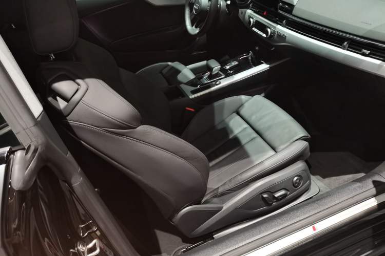 Used Audi A5 2023 Coupe 40 TFSI Fashionable and Dynamic Model Right Front Seat