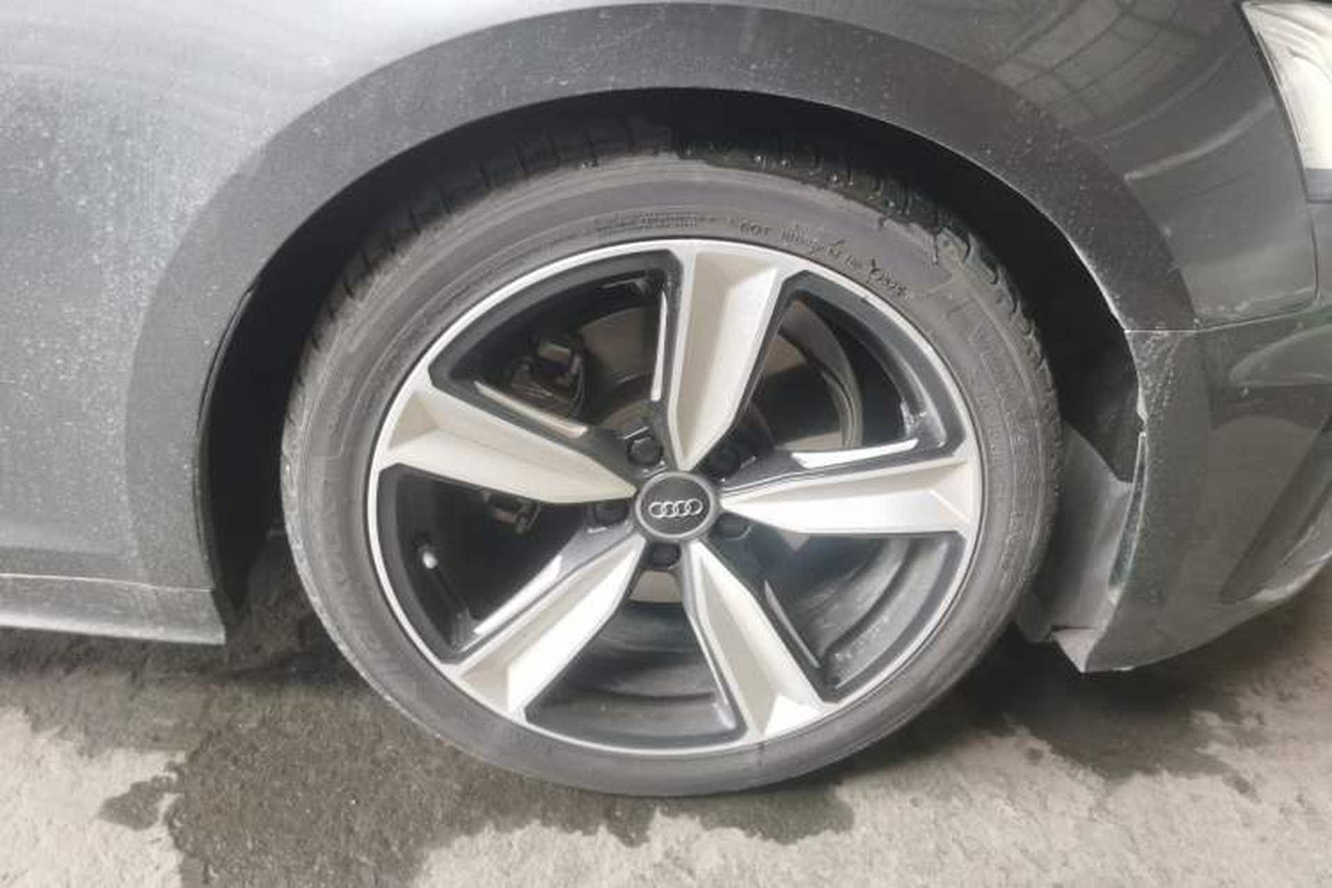 Used Audi A5 2023 Sportback 40 TFSI Fashionable and Dynamic Model Right Front Wheel Hub
