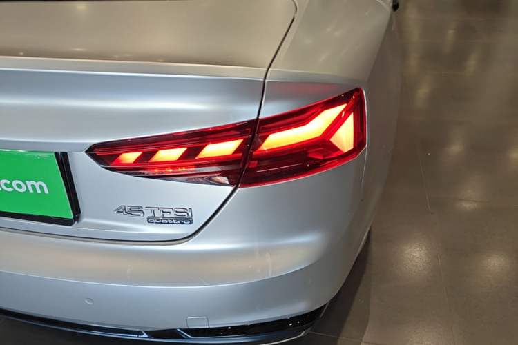 Used Audi A5 2023 Sportback 40 TFSI quattro Luxury Dynamic Edition Right Rear Taillight