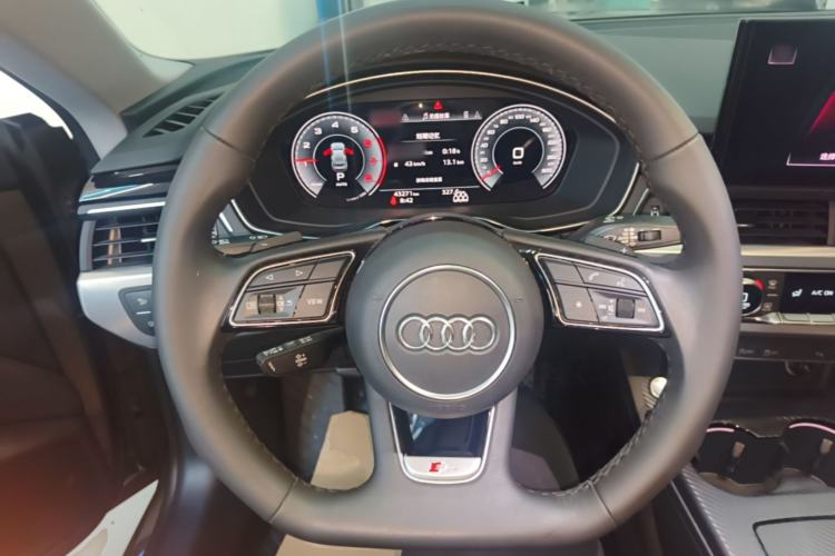 Used Audi A5 2023 Sportback 40 TFSI Fashionable and Dynamic Model Steering Wheel