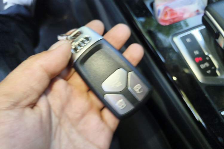 Used Audi A5 2023 Sportback 40 TFSI quattro Luxury Dynamic Edition Vehicle Key