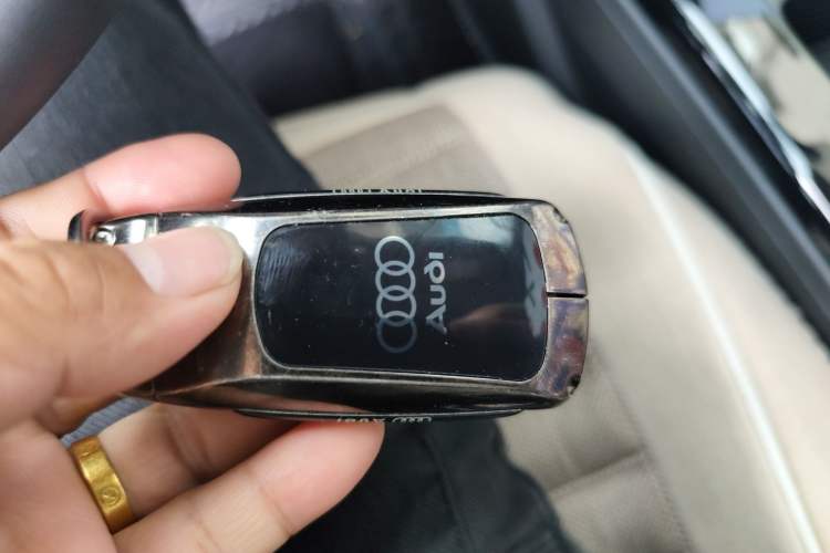 Used Audi A5 2023 Sportback 40 TFSI quattro Luxury Dynamic Edition Vehicle Key